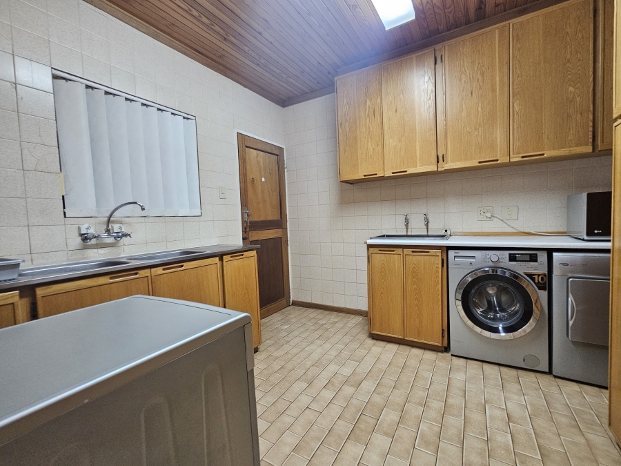 4 Bedroom Property for Sale in El Toro Park Northern Cape